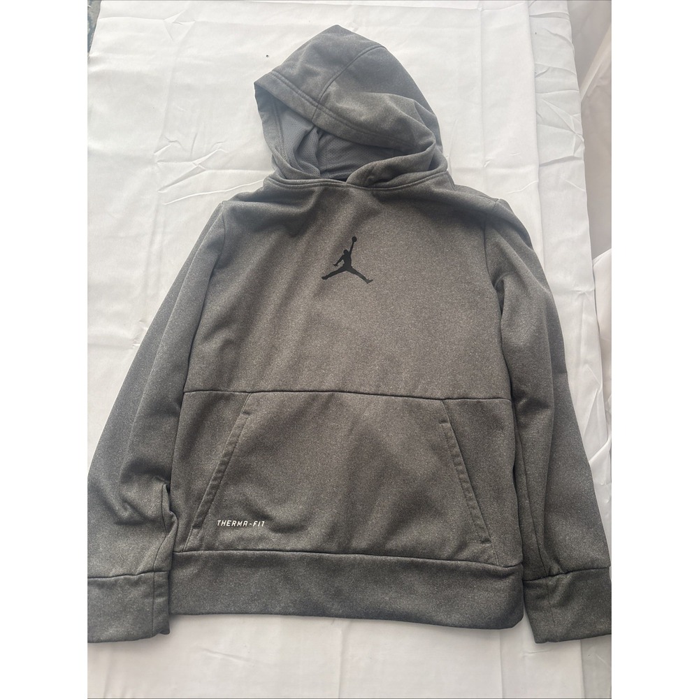 Boys Jordan Pullover Hoodie Size Small 8 Grey Therma Fit
